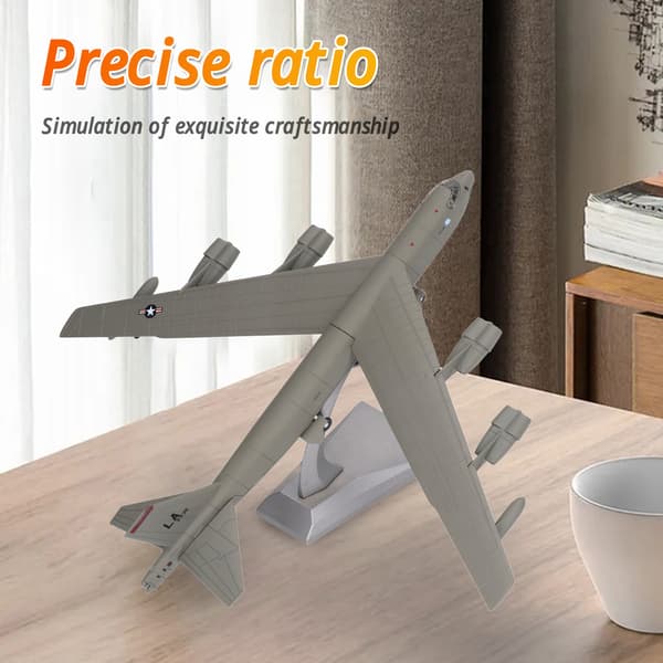 Eksklusiv 1:200 Skala Flymodel med Perfekte Detaljer og Stabil Base