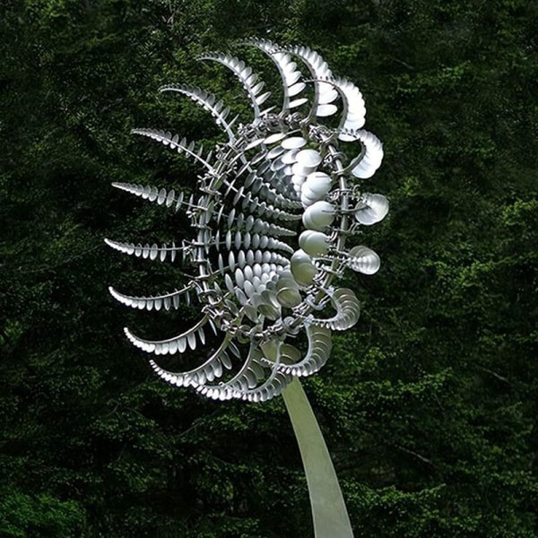 Puutarhansisustus 3D-metallinen pyörivä tuulimylly ulkona puutarhan nurmikon tuuliviiri (hopea)