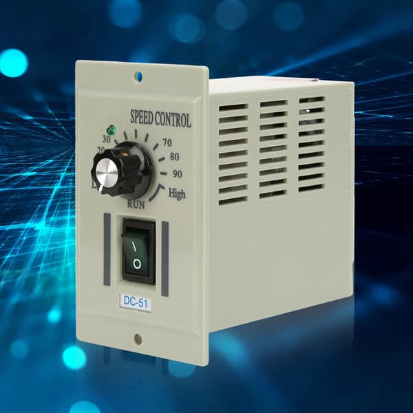 Mini Permanent Magnetisk DC Motor Hastighetskontroller DC-51 110V Inngang 0-90V DC Utgang