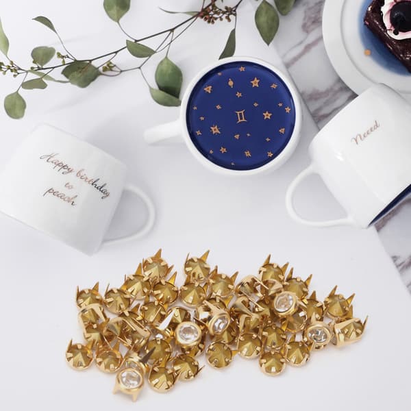 Fargerike runde krystallrhinestones - 50 stk, 6 mm - Håndverksdekorasjon (Gull)