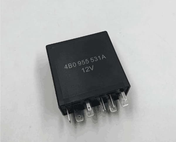377 Intermittent Torkarmotorstyrrelä för B5 MK4 Bora 4B0 955 531A
