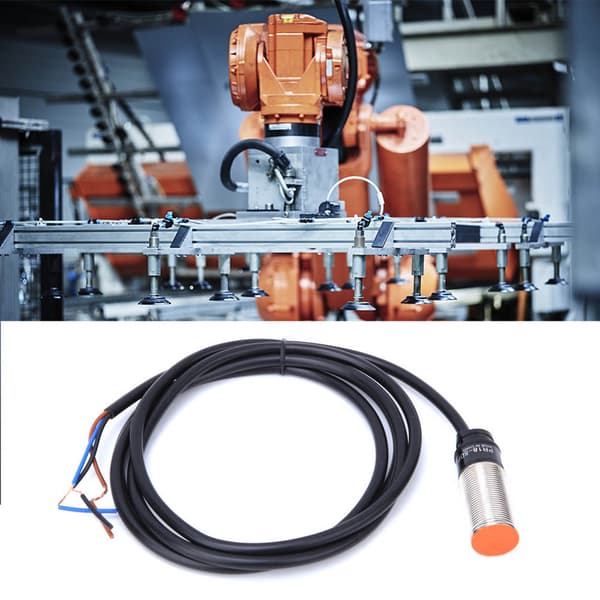 BERM Induktiv Nærhetsbryter 5mm Deteksjonssensor DC 10-30V 3-leder PNP NO