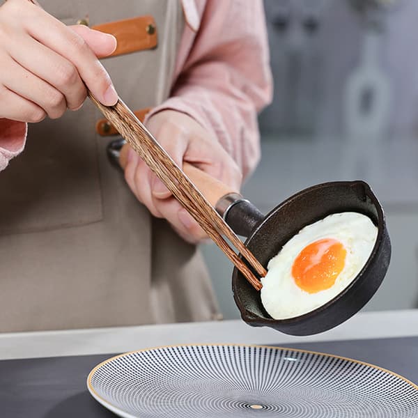 Mini Egg Pan Multifunksjonell Nonstick Jevn Oppvarming Liten Stekepanne for Hjemmet