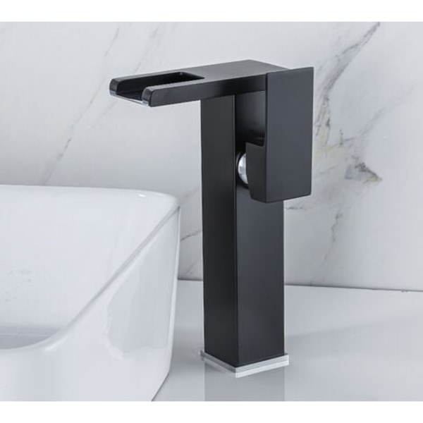 Vattenfall LED badrumsblandare, svart hög