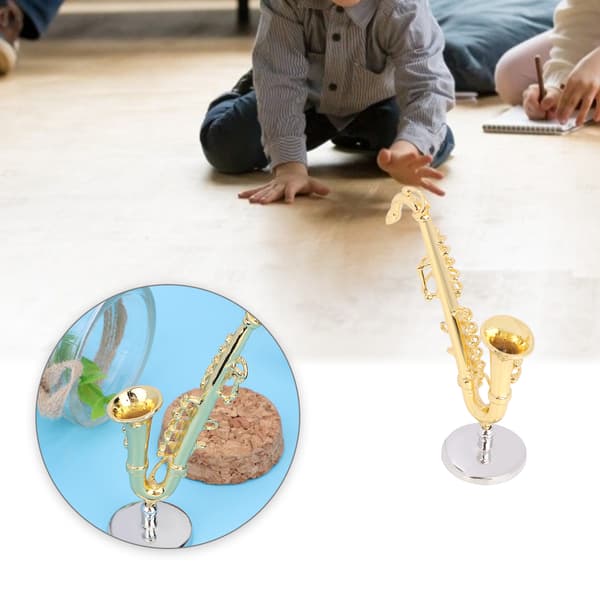 1:12 Dukkehus Mini Legering Saksofon Musikkinstrument Dekorasjon Tilbehør Barneleke