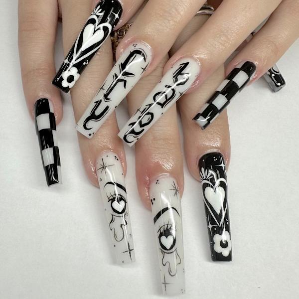 24 sorte og hvide firkantede hjerter, falske negle, manicure