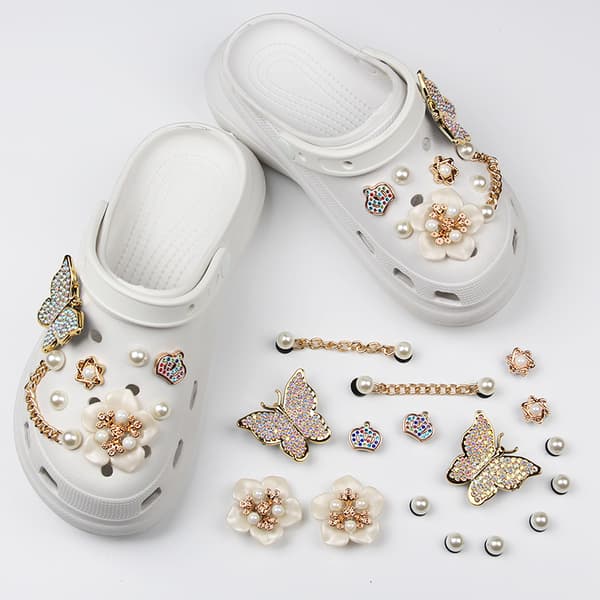 16 Crocs-tilbehørssko-spenner DIY-perlekjede Butterfly Decora