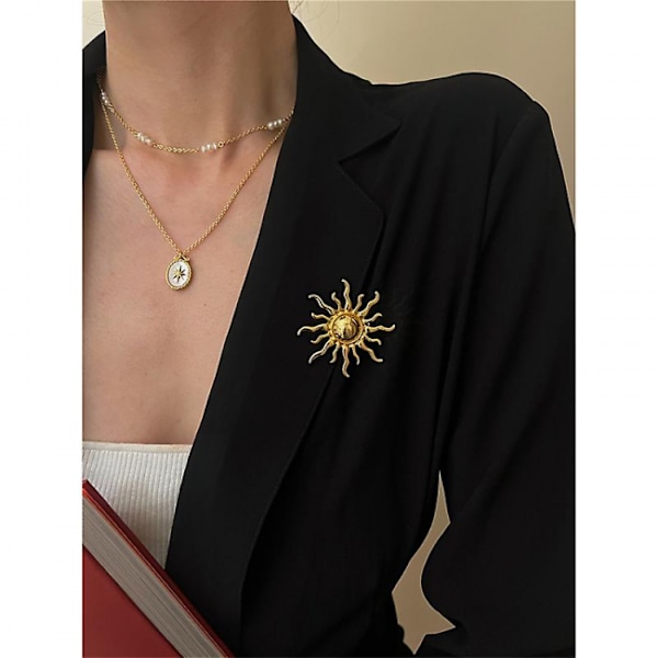 Elegant Outfit Sun Burst 18k Guldpläterad Brosch Mässing Hög Kvalitet