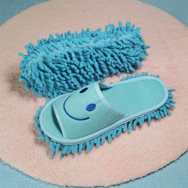 Blå medelstora (storlek 39-42) smiley-mopptofflor kan vara