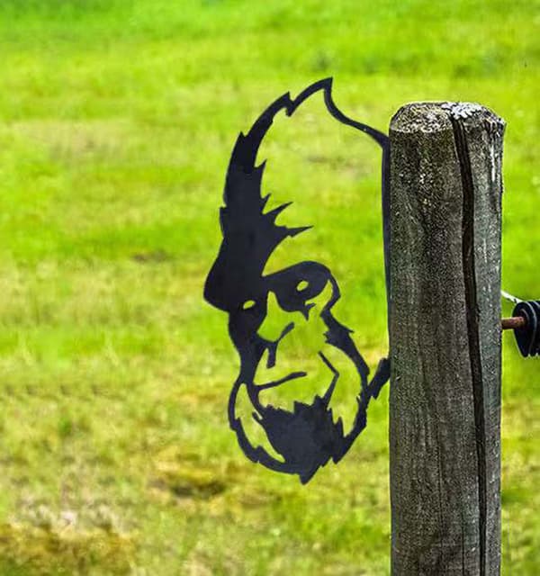 Metallgorilla - Hagepynt til gjerder - Utendørsdekor - Gor