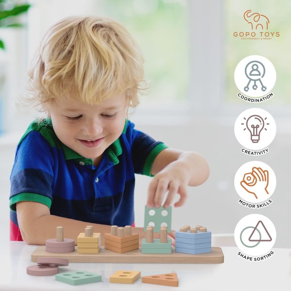 Montessori-leker for småbarn fra 18 måneder og oppover - Sorti av tre