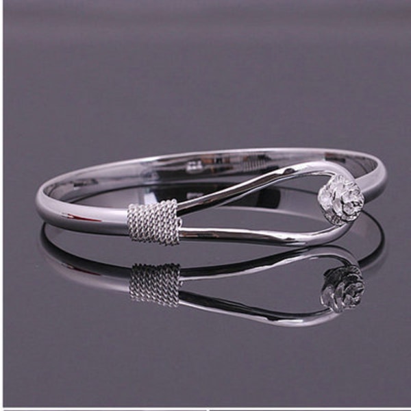 Elegant Clip-On Button Damarmband i Silver för Kvinnor med Blommig Design