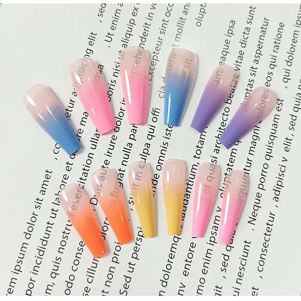 24 st Press on Nails Kista, Långa falska naglar Regnbåge Gradient Färg Blank Akryl Ballerina lösnaglar för kvinnor och flickor Rainbow