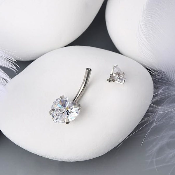 14G Kirurginteräksinen Facet Heart Cubic Zirconia Napanauha