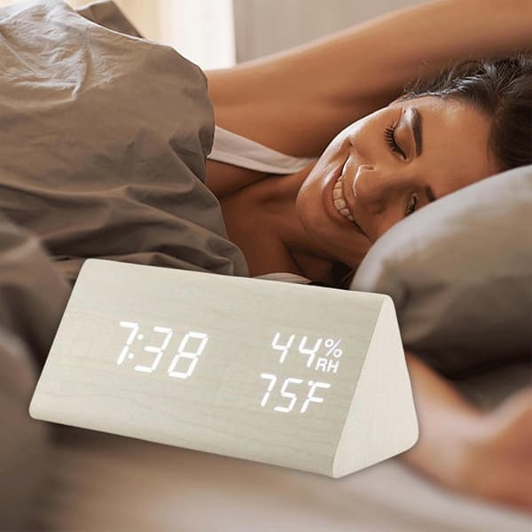 Elektronisk väckarklocka LED trä fuktighetsdisplay för hem säng