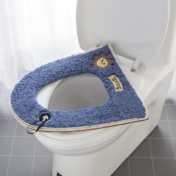 2-pack blå mjuka toalettsitsar för badrum, med hängande spänne