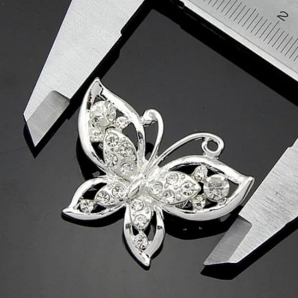 Sparkling Silver Brosch - Butterfly & White Rhinestones Silver