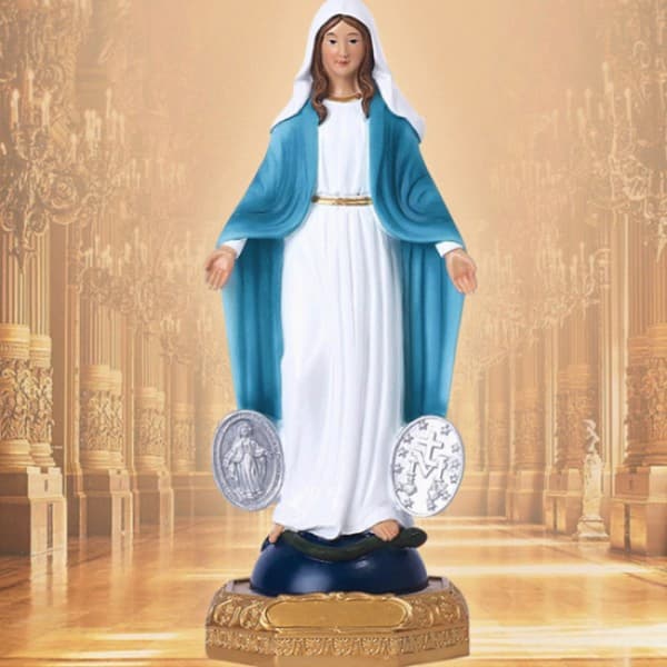 Figur af den velsignede jomfru Maria, delikat arbejde med maling til h