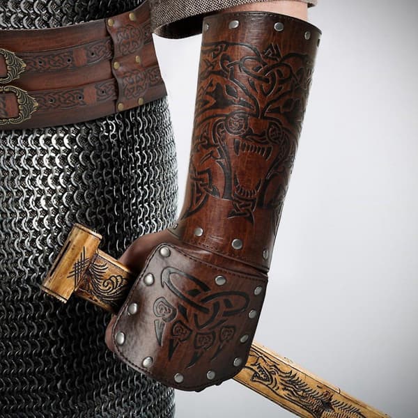 Brun Arm Bracer, ulvehode preget kunstlær Arm Armor, middelalder