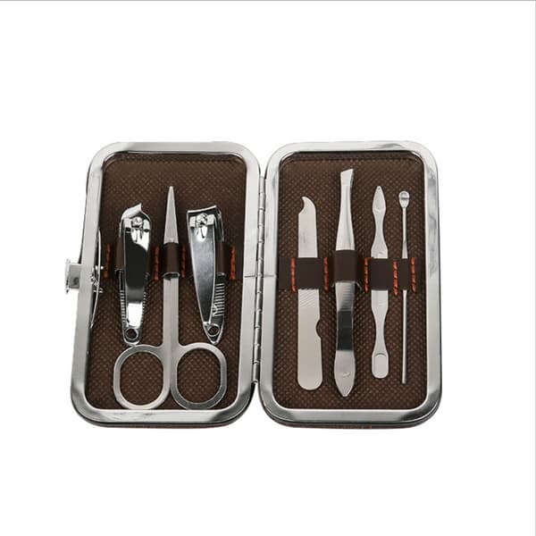 7 st/1 set Manikyrset i metallramfodral Nagelsax Tw