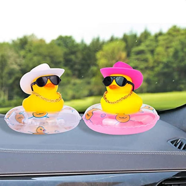 2-osainen koristeellinen kojelauta autoon aurinkolippalakilla ja uimarenkaalla