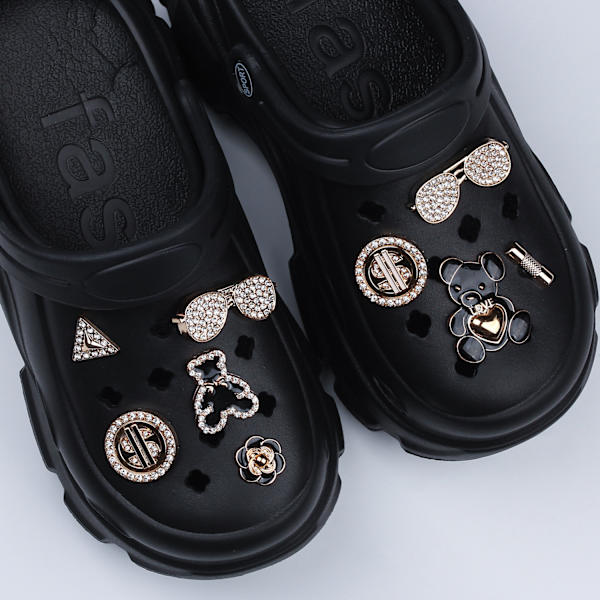 9 Crocs DIY-tilbehør, der passer til havesko, blomstersko Bu