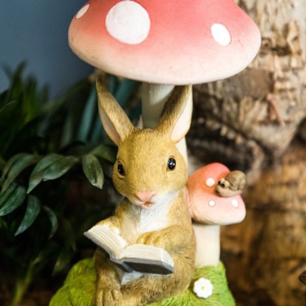 Garden statue for mushroom and rabbit Solar powered decoration