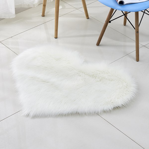 Hjärtformad konstgjord pälsmatta i mjuk syntetisk ull för dekoration av vardagsrum (vit)