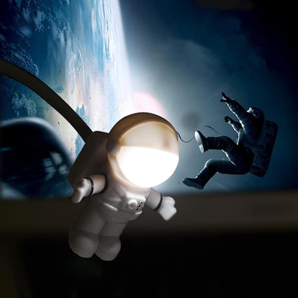 Kreativ astronaut USB-lampe fleksibel USB LED-lampe til bærbar computer, skrivebord