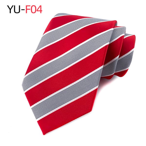 Slipsæt med slips, manchetknapper og lommetørklæde i vævet silke