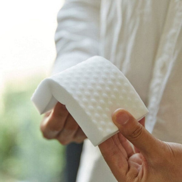 Magisk svamp Magic Eraser utför magisk extra kraftfull rengöring