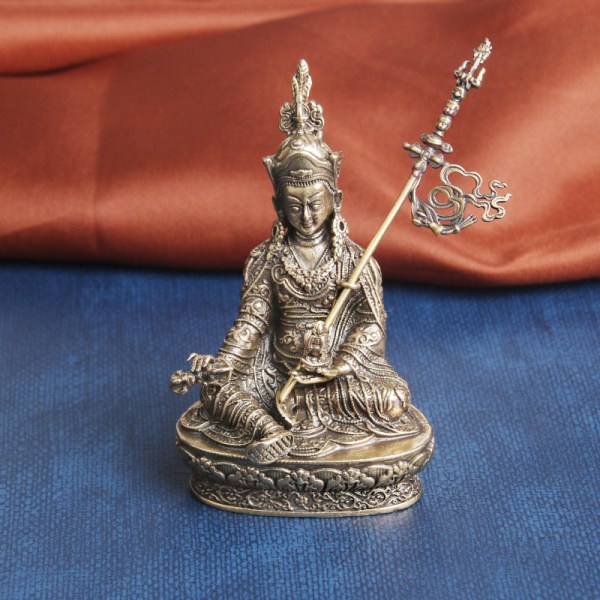 Tibetanska Guru Padmasambhava Buddha mässingsstaty Buddha staty prydnader, inbäddade brons buddhistiska statyer, antika prydnader och antika bronser
