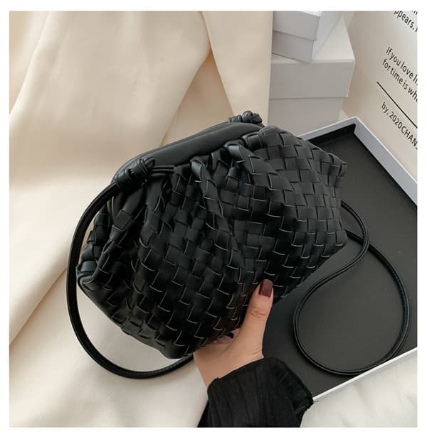 PU Machine Bag Sachi Cloud mini skinnveske svart