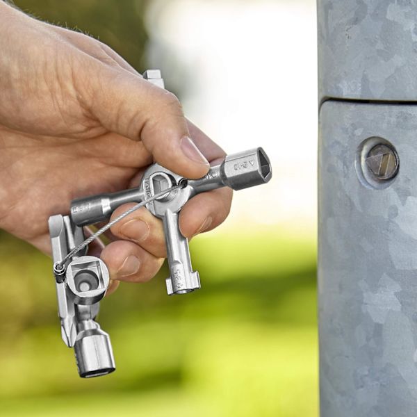 Universal nøgle til kontrolskabe til alle standardskabe og låse