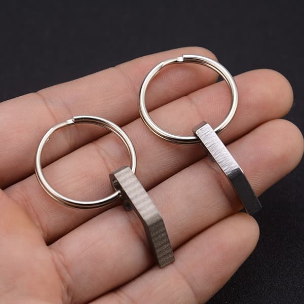 Miniflasköppnare för nyckelring, 2-pack EDC-flasköppnare i rostfritt stål
