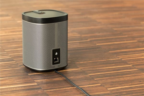 Tilslutningskabel med Euro-stik til Sonos-højttalere, 90°, 5 m, sort