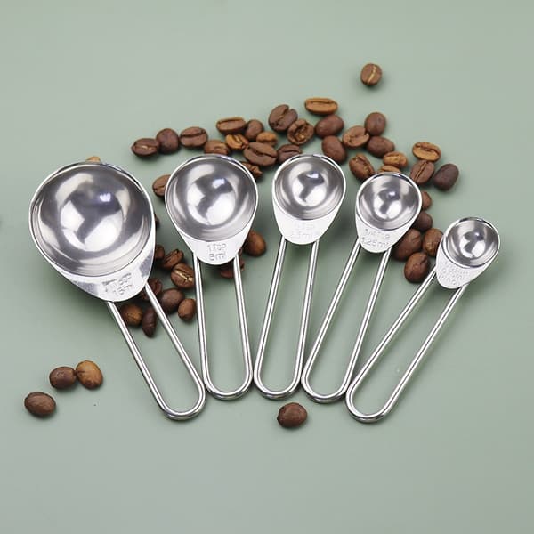 5 pakker målebegersett for baking og matlaging 15/5/2,5/1,25/0,75 ml