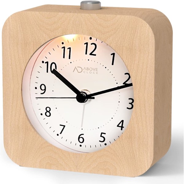 aboveClock Väckarklocka Sängbord, Tickfri Sängklocka med Snooze och Nattlampa Funktion, Analog Klocka Batteridriven