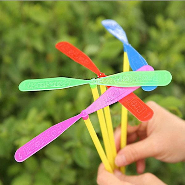 50 Stycken Bambu Trollslända Handgnuggning Plastpropeller Utomhusleksak Barnpresent Flygande (Slumpmässig Färg)