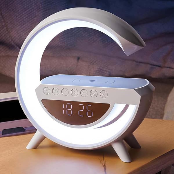 Langaton laturi 15W RGB-yövalolla, Bluetooth-kaiuttimella ja FM-radiolla