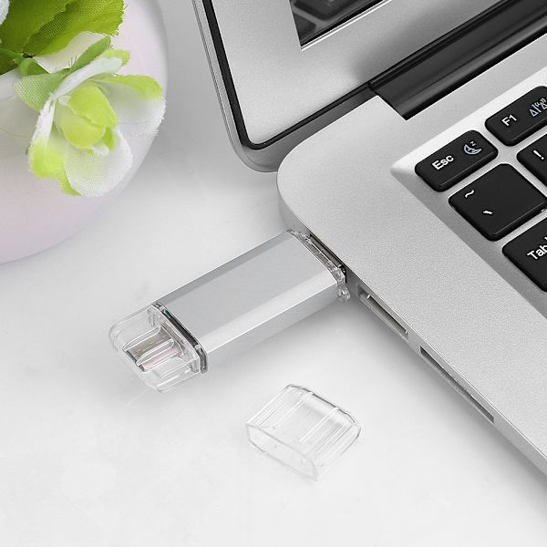 USB2.0 Type C Micro USB vedenpitävä U-levy Flash-asema puhelimeen PC hopea 8GB