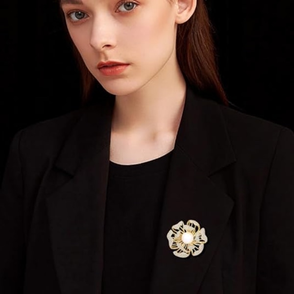 Pins for kvinners mote, skinnende snøfnugg store vakre blomsterbrosjer smykker for kvinner blomsterserie brosjer og nåler designer damekostyme Lotus