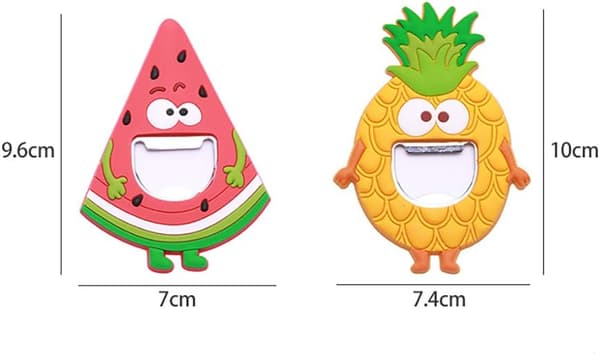 Två kylskåpsmagneter, i form av ananas och vattenmelon