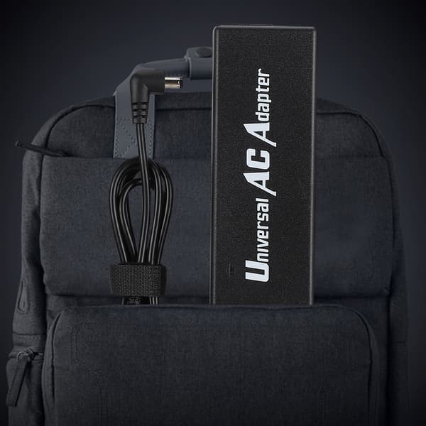 90W Multifunksjonell bærbar PC-strømadapterlader med 8 adapterplugger (US 100-240V)