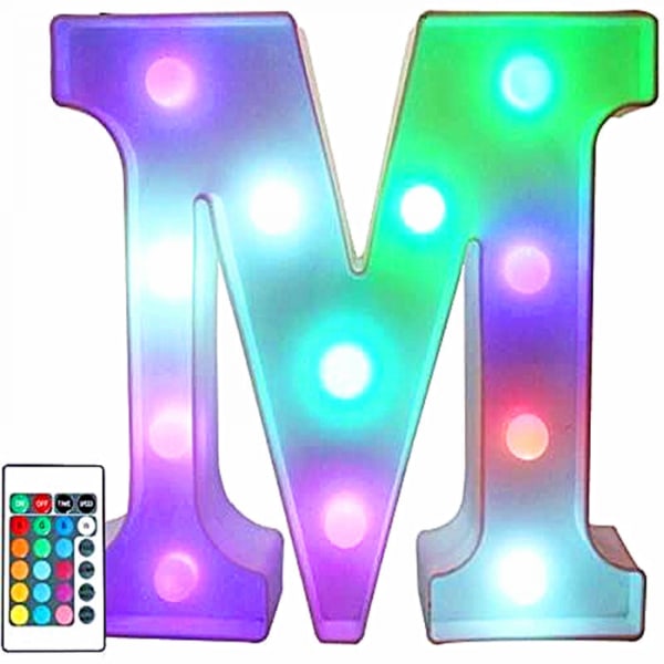 Qinwei Fargerike LED-teltbokstavlys med fjernlys opplyste marquee-skilt Festbarbokstaver med lyspynt til hjemmet --- Flerfarget M