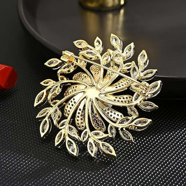 Pins for kvinners mote, skinnende snøfnugg store vakre blomsterbrosjer smykker for kvinner blomsterserie brosjer og nåler designer damekostyme Bauhinia