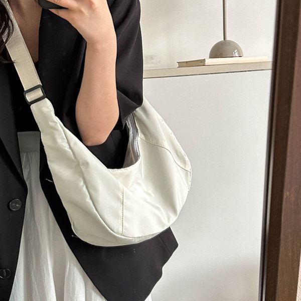 Enkel axelväska enkel stilren livlig färg justerbar rem canvas koreansk axelväska för utflykt dejting resor  Fri storlek White