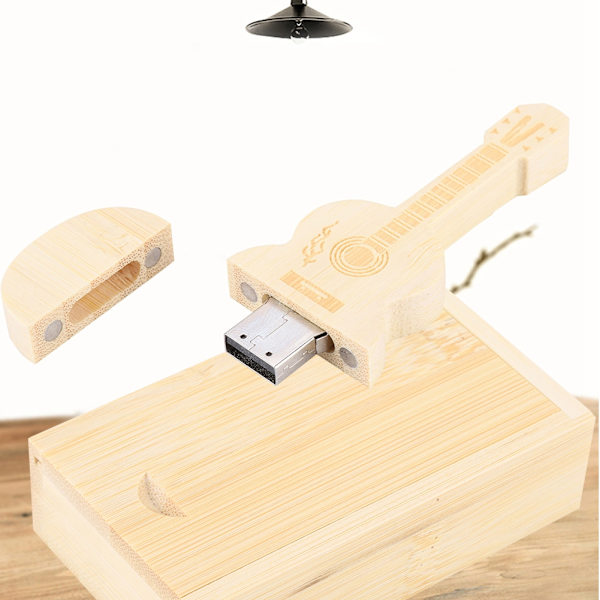 Træguitarformet Flashdrev Opbevaring USB 2.0 U Disk Memory Stick Til PC(8G)