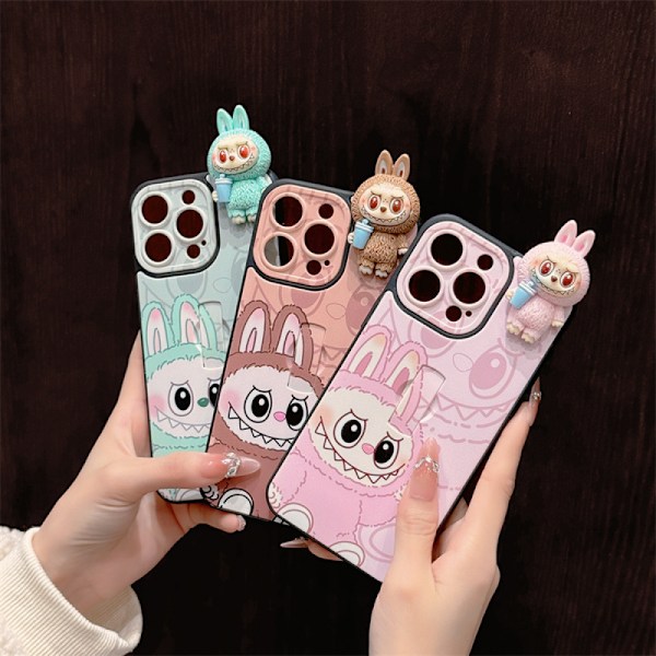 labubv 3D Hahmokännykkäkotelo: Pupu-design jalustalla, sopii iPhone 11 - 17 -sarjoille ja niin edelleen (ruskea) brown iPhone16pro