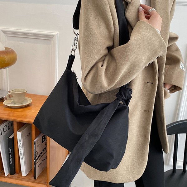 Kvinners Skulder Bag Stor Kapasitet Casual Lazy Style Messenger Bag for Skole Arbeid Gratis Størrelse Black